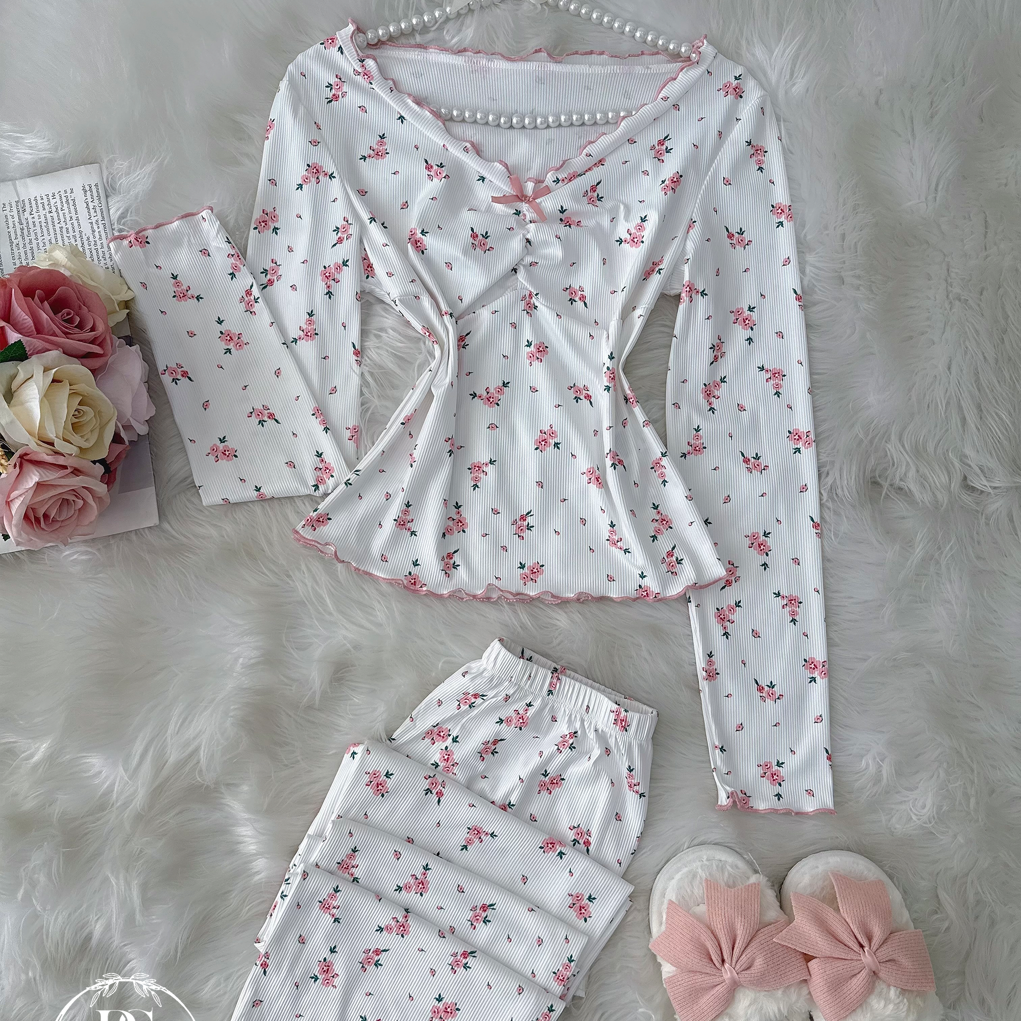 White Small Flower Pink