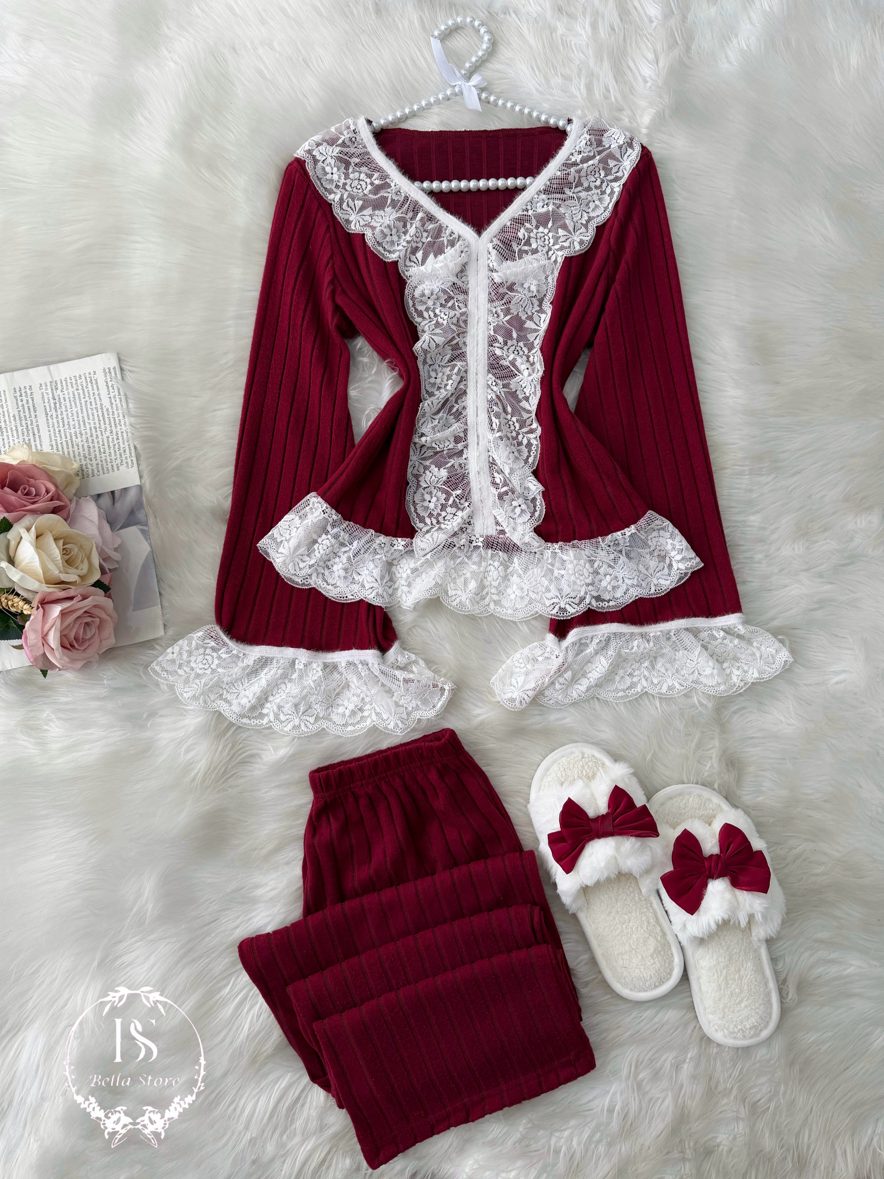 Red White Tul Winter