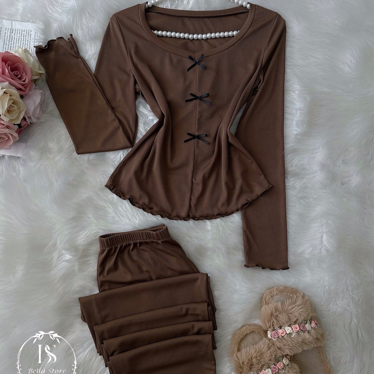 Brown Three Black bow