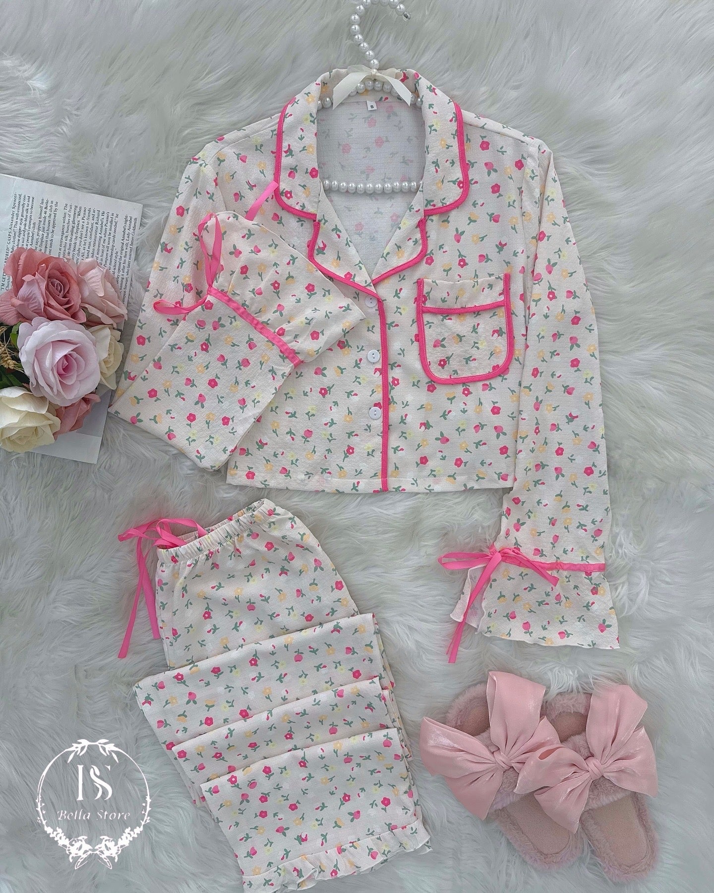 White Small Flower Bow Line