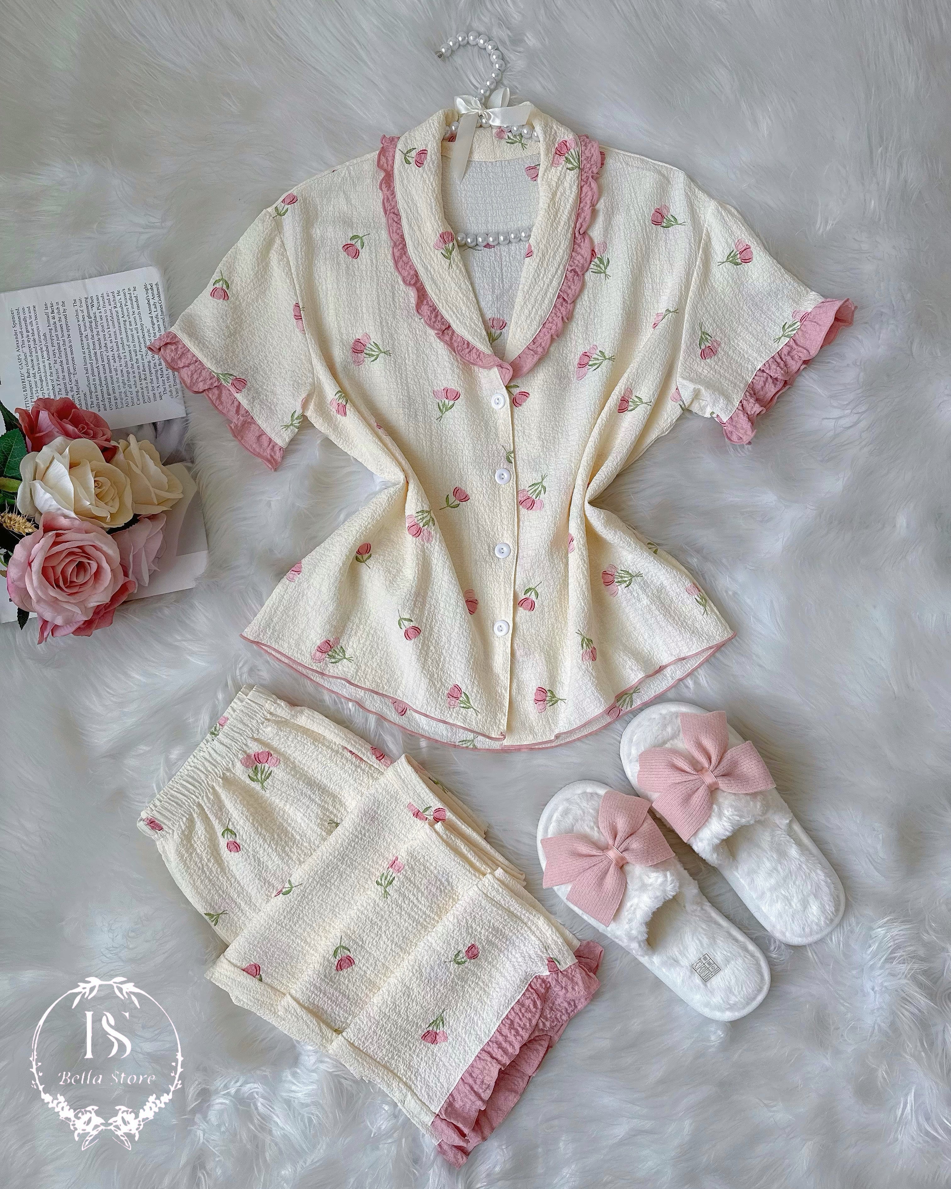 White Pink Tulip Half Sleevee