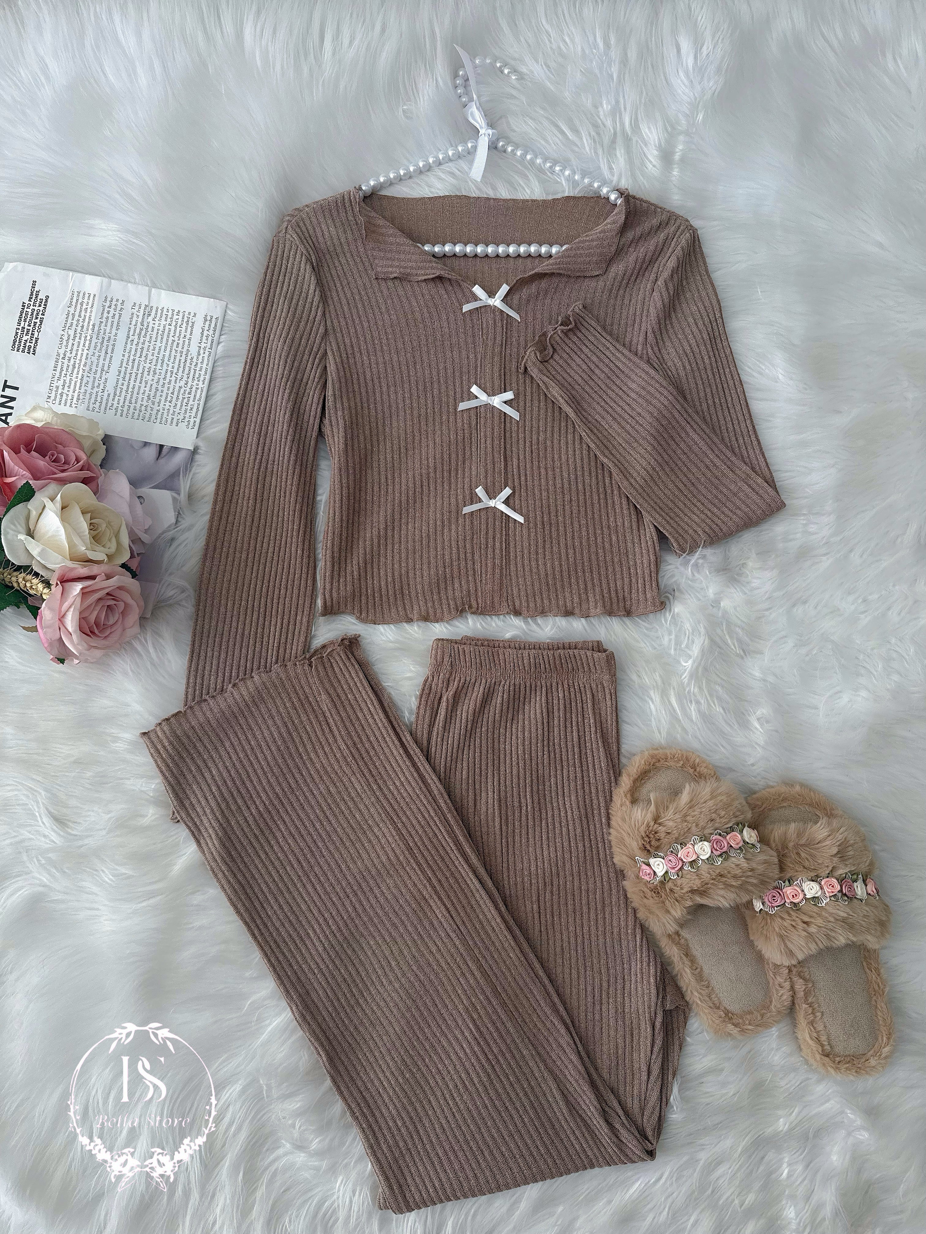 Beji Three White Bow