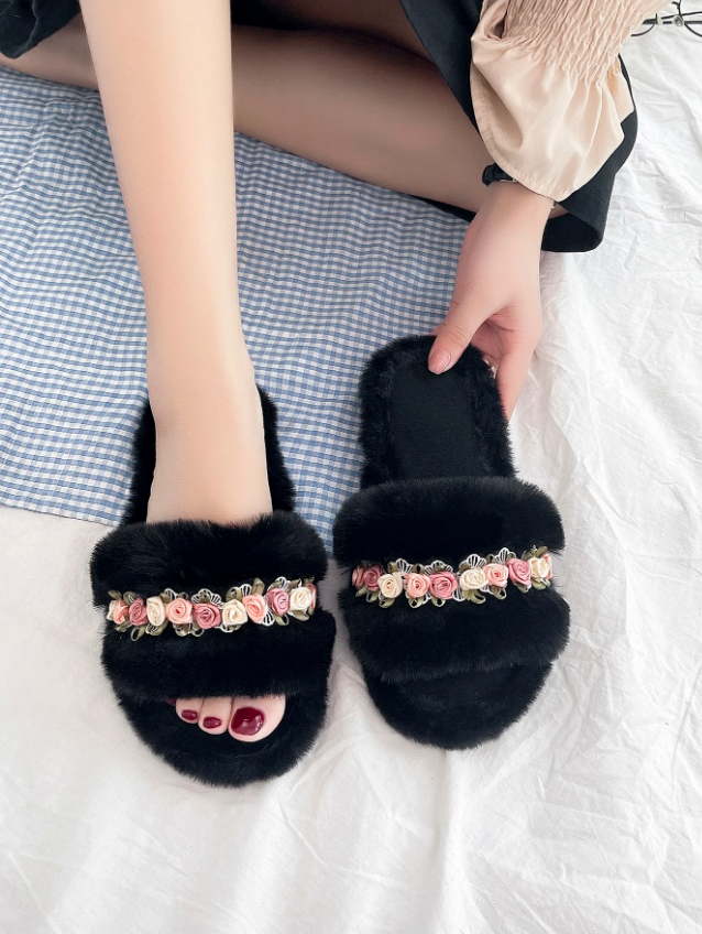 Black Slipper