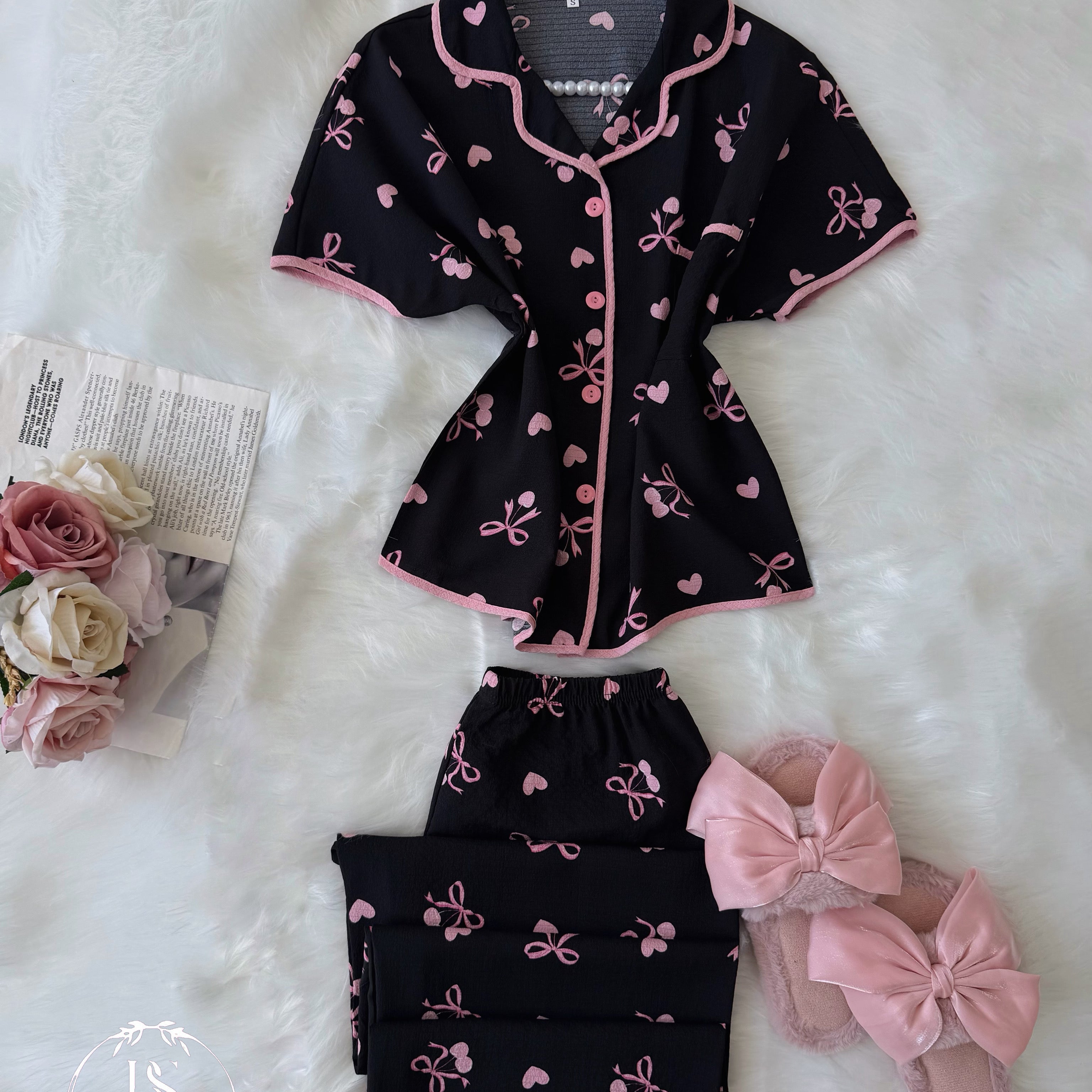 Black Small Pink Bow - Bella Store