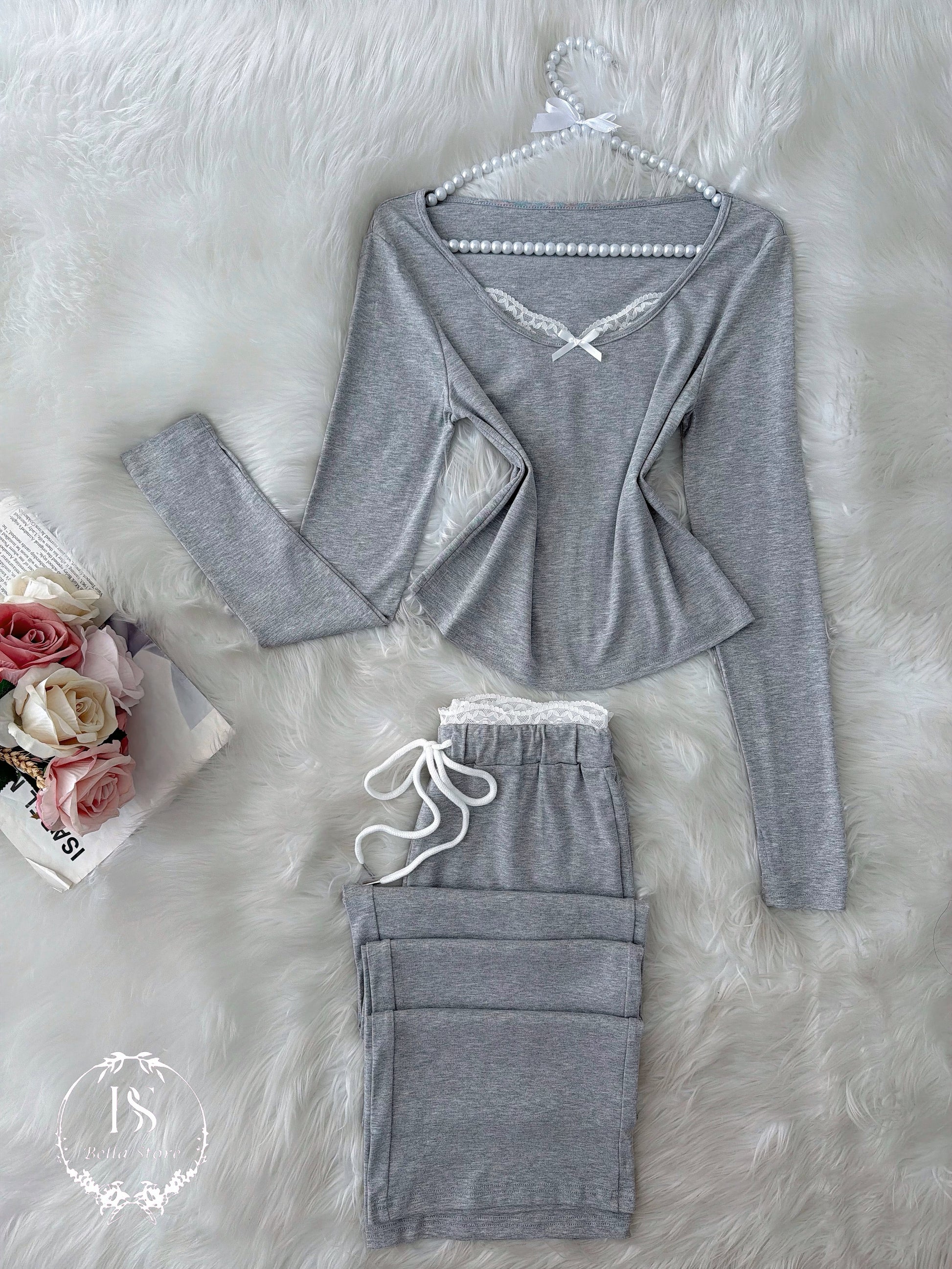 Grey White Dantel